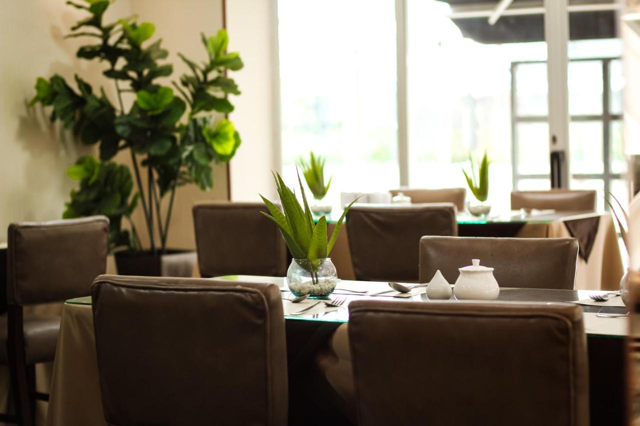 Hotel Sheridan Богота Екстериор снимка