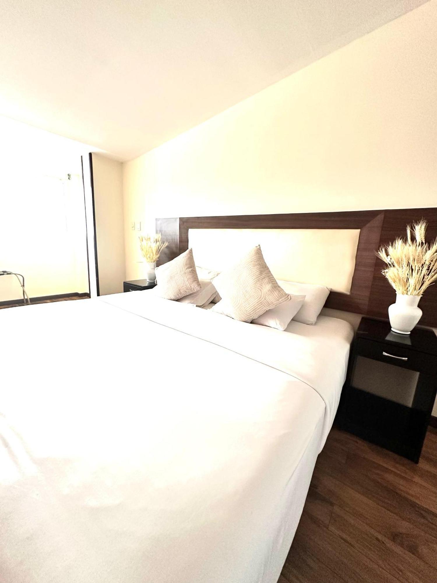 Hotel Sheridan Богота Екстериор снимка
