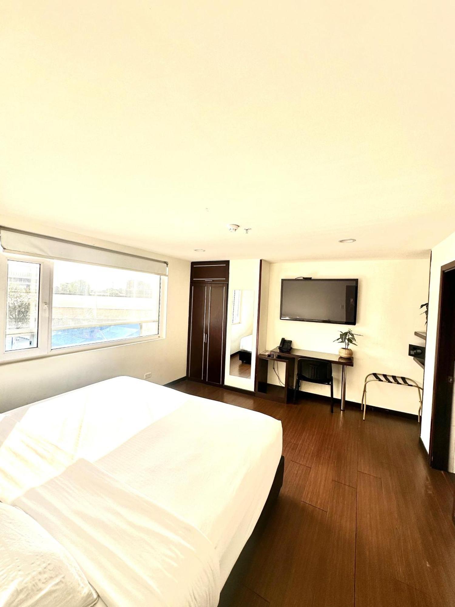 Hotel Sheridan Богота Екстериор снимка