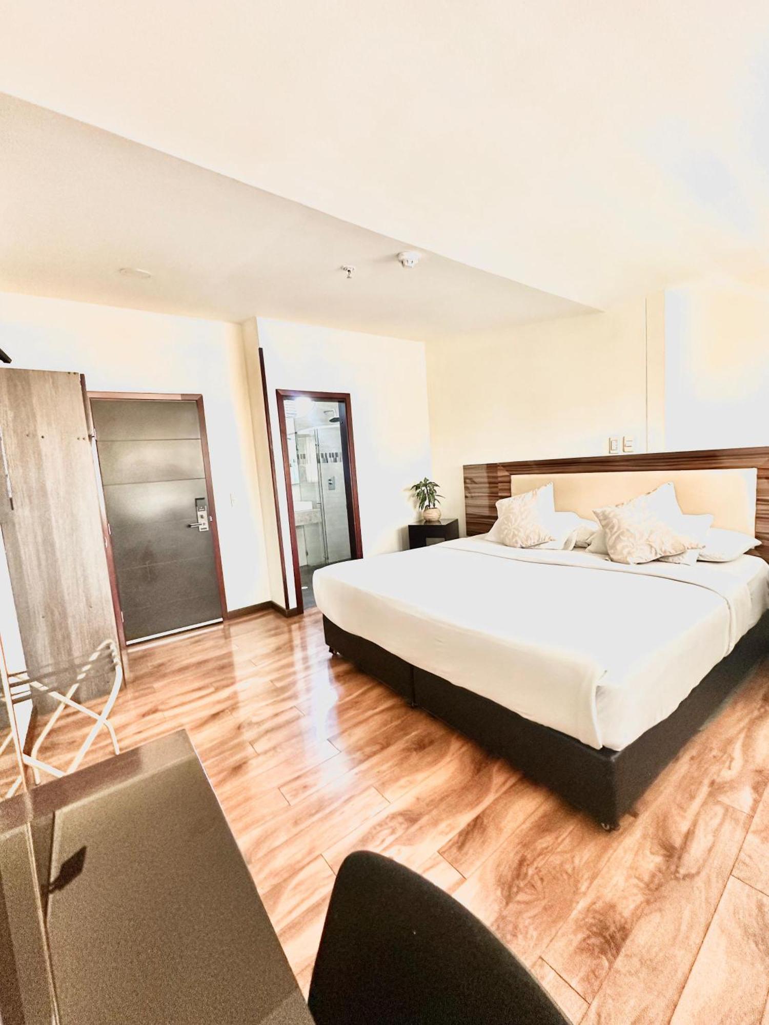 Hotel Sheridan Богота Екстериор снимка