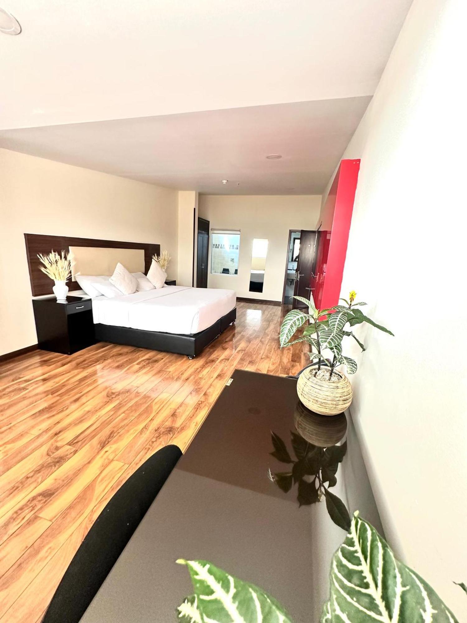 Hotel Sheridan Богота Екстериор снимка