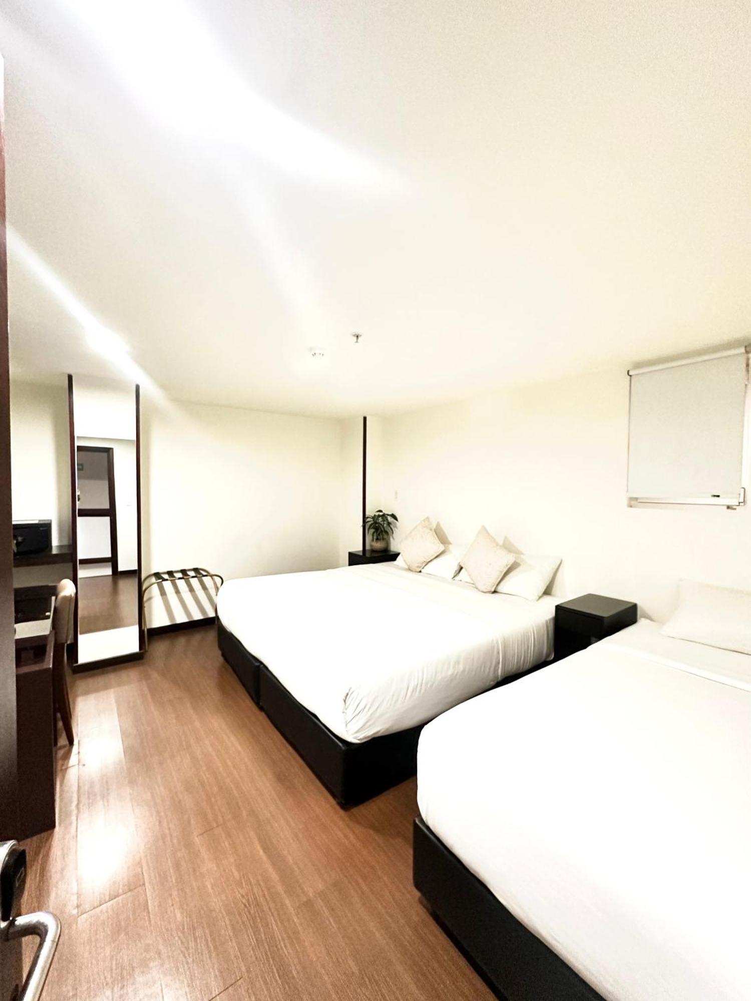 Hotel Sheridan Богота Екстериор снимка