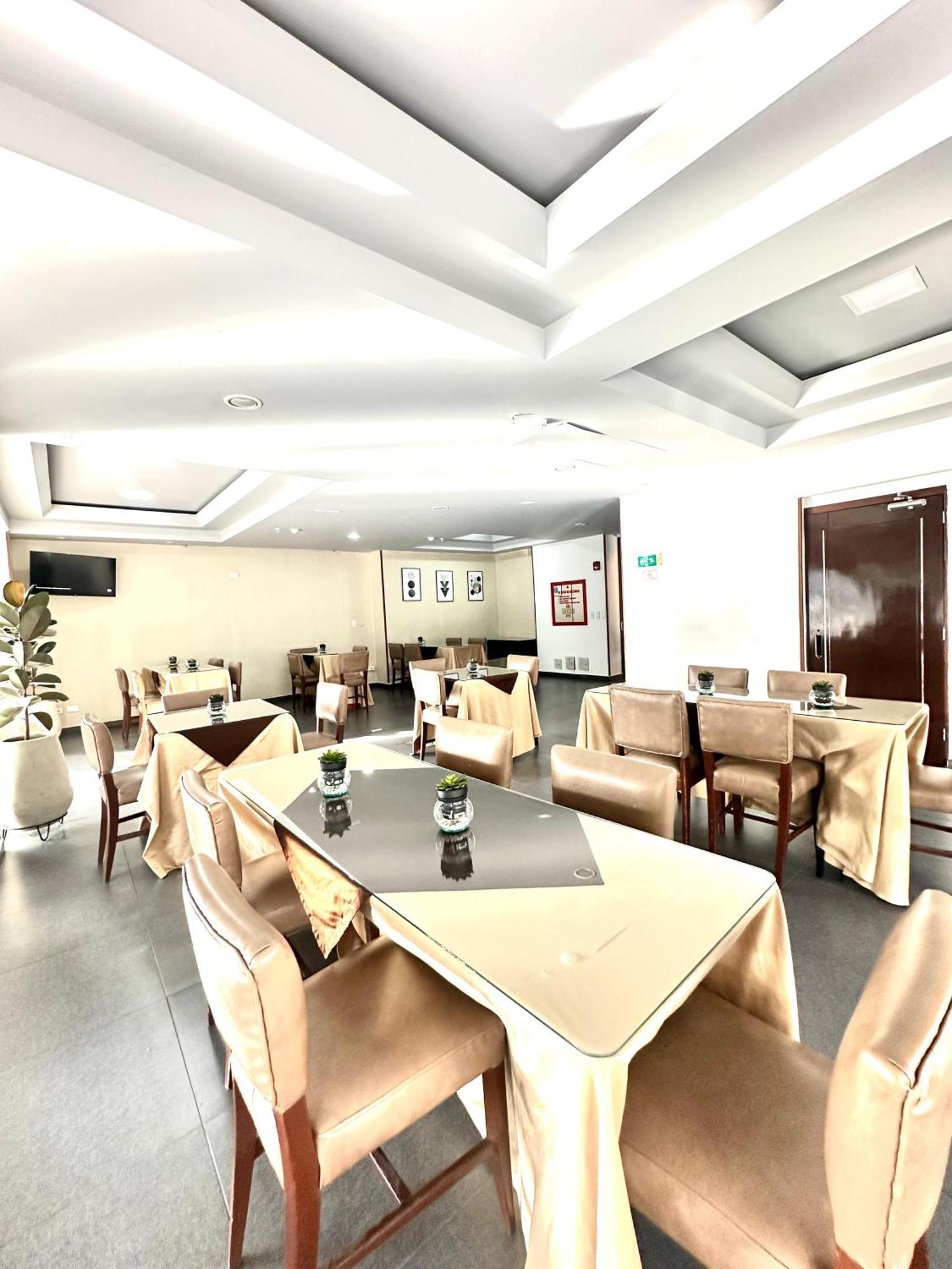 Hotel Sheridan Богота Екстериор снимка