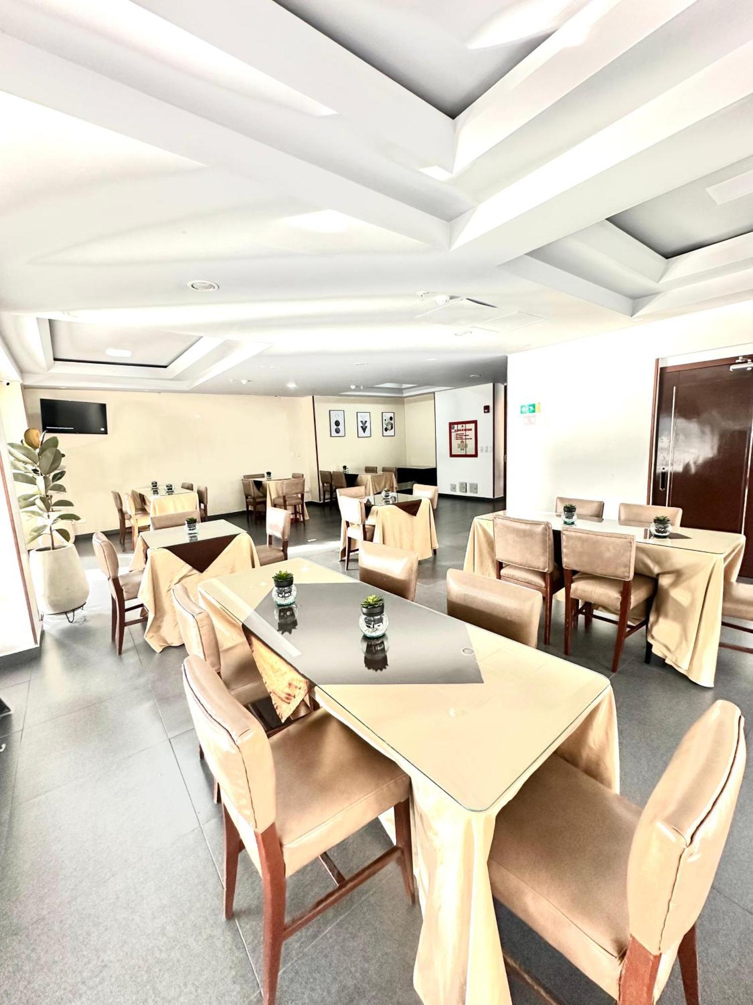 Hotel Sheridan Богота Екстериор снимка